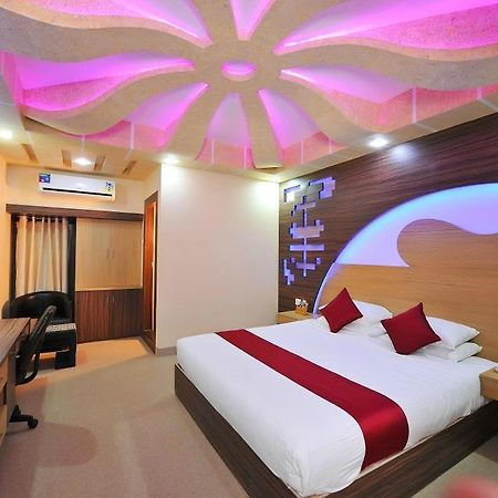 Royal Castle Hotel Negombo Exterior foto